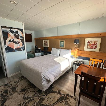 Pinecrest Motel Nipigon Esterno foto
